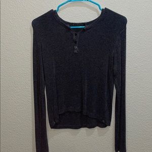 Grey long sleeve tee